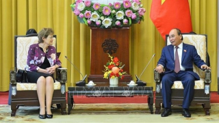 Chủ tịch nước tiếp Thống đốc bang South Australia