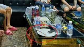 26 “dân bay” phê ma túy trong 4 phòng karaoke