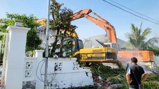 Bắt đầu cưỡng chế 2 trong số 79 căn biệt thự trái phép tại Phú Quốc