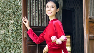 Hà Phương đại diện Việt Nam tham dự Hoa hậu Sinh viên Thế giới