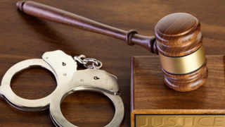 Khởi tố kẻ cướp giật “nhầm” vàng giả