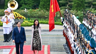 Thủ tướng New Zealand tới thăm chính thức Việt Nam