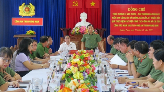 Thứ trưởng Lê Văn Tuyến làm việc tại Công an tỉnh Quảng Nam