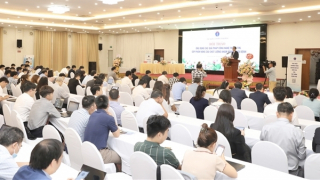 Kê đơn thuốc điện tử, người bệnh không phải đau đầu dịch chữ bác sĩ