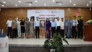 Tiếp nhận tài liệu và ra mắt sách về Thủ tướng Võ Văn Kiệt