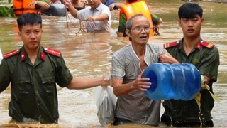 Công điện ứng phó với vùng áp thấp trên Biển Đông và mưa lớn