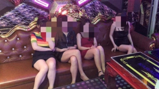 Rủ nhau vào Karraoke Su Su mở tiệc "bay lắc"