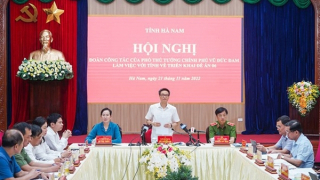 Phó Thủ tướng Vũ Đức Đam kiểm tra việc thực hiện Đề án 06 ở Hà Nam