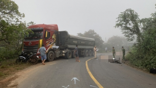 Hai học sinh tử vong do va chạm với xe đầu kéo