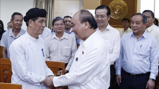 Chủ tịch nước Nguyễn Xuân Phúc tiếp xúc cử tri TP Hồ Chí Minh