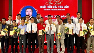 Thừa Thiên-Huế tôn vinh 100 người hiến máu tình nguyện tiêu biểu