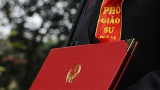 Công nhận 383 Giáo sư, Phó giáo sư năm 2022