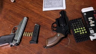 Bình Dương: Bắt 2 vụ tàng trữ trái phép vũ khí quân dụng