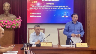 Bàn giải pháp góp phần chấn hưng văn hóa