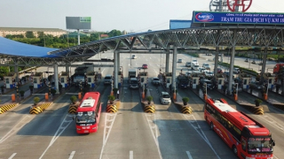 Lắp biển báo “đi chậm” trên cao tốc Pháp Vân-Cầu Giẽ từ tháng 12