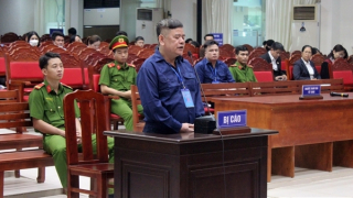 Các bị cáo trong đại án buôn lậu 200 triệu lít xăng nói lời sau cùng