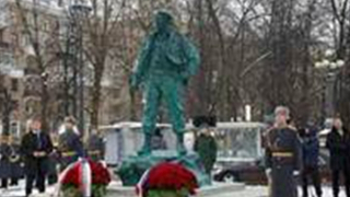 Khánh thành tượng đài Fidel Castro tại Moscow