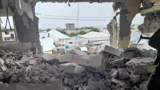 Khách sạn gần dinh Tổng thống Somalia bị tấn công, 8 người thiệt mạng