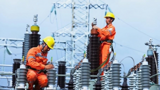 Kinh doanh khó khăn, EVNNPC nỗ lực tiết giảm chi phí