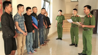 Hai anh em thuê quán cà phê để mở điểm cá độ bóng đá