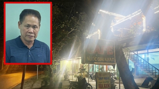 Chủ quán cà phê kiêm môi giới mại dâm