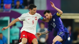 Sút hỏng phạt đền, Messi vẫn được ca ngợi