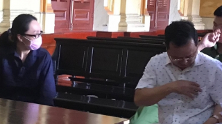 Trục lợi từ việc tiêm vaccine ngừa COVID-19, nguyên trưởng ban tuyên giáo Quận ủy lãnh án