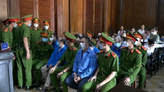 Phó giám đốc và 2 lãnh đạo khoa được trả tự do ngay tại tòa, giám đốc nhận 7 năm tù