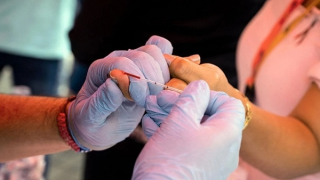 Vaccine HIV thử nghiệm cho kết quả khả quan