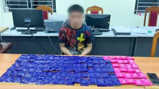 Mang 24.000 viên ma túy tổng hợp đi bán cho "người lạ" thì bị bắt