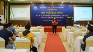 Vai trò quan trọng của báo chí trong bảo vệ và hỗ trợ trẻ em trên môi trường mạng