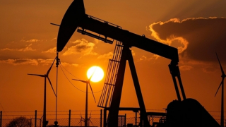 Bị áp giá trần, Nga tuyên bố dầu mỏ nước này vẫn "đông khách"