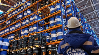 Lệnh cấm và giá trần dầu Nga của EU có hiệu lực