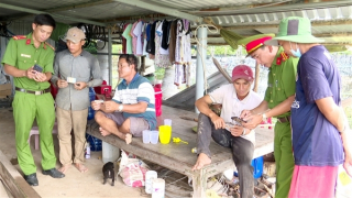 Đưa chuyển đổi số đến với người dân xứ biển