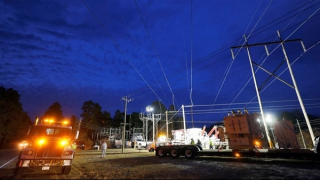 Trạm biến áp bị tấn công, người dân ở North Carolina khốn đốn trong đêm giá rét