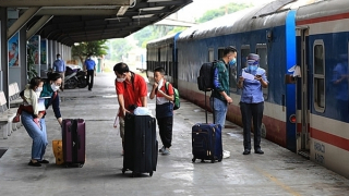 Mua vé "pass"... hành khách có thể không được đi tàu