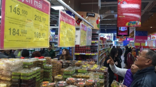 Thị trường hàng hoá sôi động dịp cuối năm