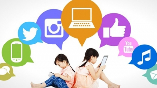 Hà Nội hỗ trợ trẻ em tương tác lành mạnh, sáng tạo trên môi trường mạng