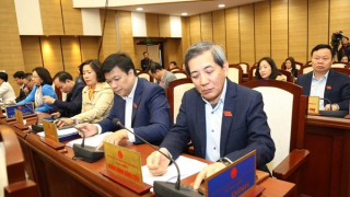 Cán bộ, công chức Hà Nội liệu có được hưởng cơ chế đặc thù về thu nhập?