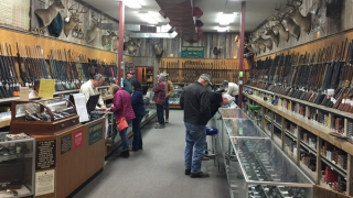 Bãi bỏ giấy phép mang súng ở bang Texas, Mỹ: Lợi bất cập hại