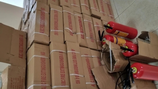 Phát hiện số lượng lớn bình chữa cháy không rõ nguồn gốc xuất xứ