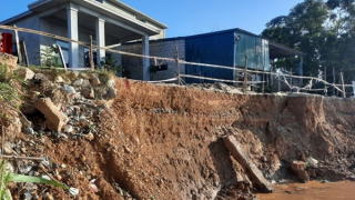 Hé lộ nguyên nhân đứt gãy kè sông Thạch Hãn