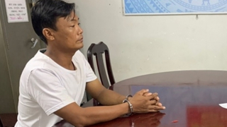 Giả xin vào nhà chống thấm rồi kề dao đe dọa, cướp tài sản