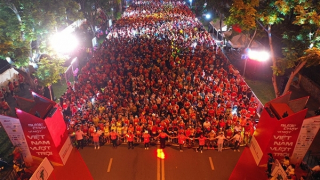 Gần 12.000 vận động viên tranh tài tại Marathon Quốc tế TP Hồ Chí Minh Techcombank