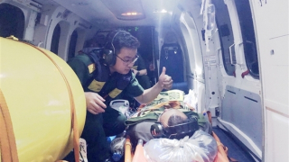 Điều trực thăng bay xuyên đêm ra Trường Sa cứu ngư dân đột quỵ