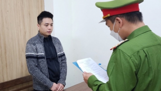 Rủ nhau từ Hà Nội vào Đà Nẵng cho vay lãi "cắt cổ"