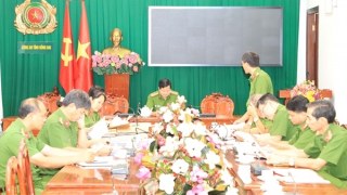 Đề nghị xét giảm án, tha tù trước thời hạn cho 10 phạm nhân dịp Tết