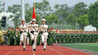 Xây dựng lực lượng CAND có đủ sức mạnh, tiềm lực, khả năng phục vụ nhiệm vụ cách mạng