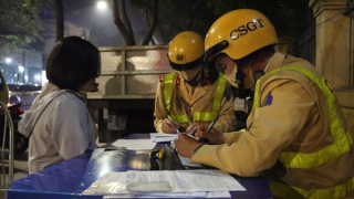 Bị phạt, hot girl phân bua “tại mấy ảnh muốn uống khát vọng, chứ em phận gái thuyền quyên thôi”!