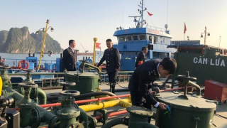 Chống buôn lậu trên biển dịp cuối năm